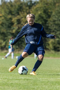 Bild 103 - B-Juniorinnen Krummesser SV - SV Henstedt Ulzburg : Ergebnis: 0:3